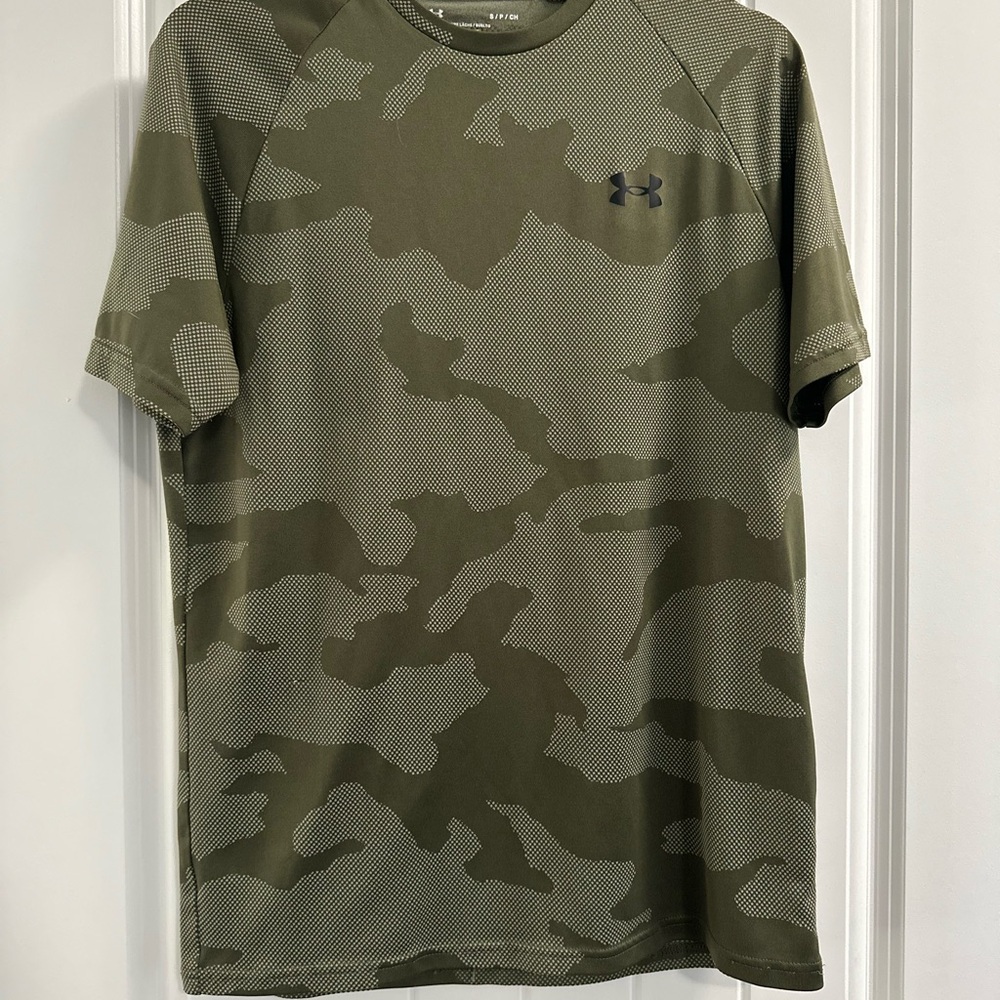 Under Armour Men's Olive Camo Tee